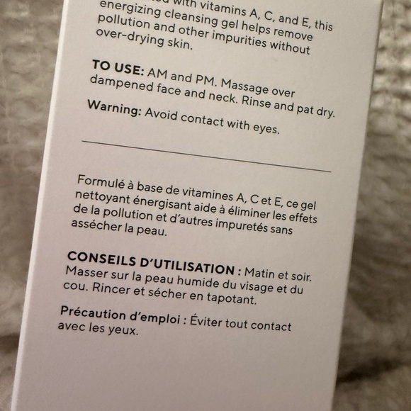 Murad Essential-C Cleanser - Orange - Picture 5 of 5